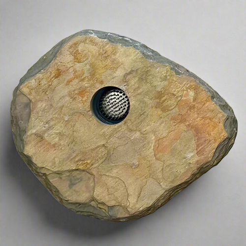 Close-up of MED15 Vase #7 - grey background